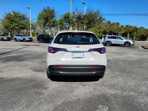 2024 Honda HR-V LX