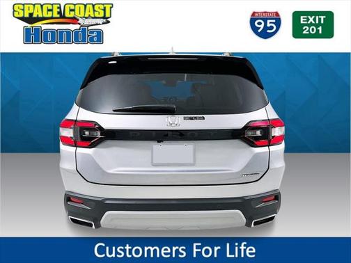 2025 Honda Pilot Touring 8-Passenger
