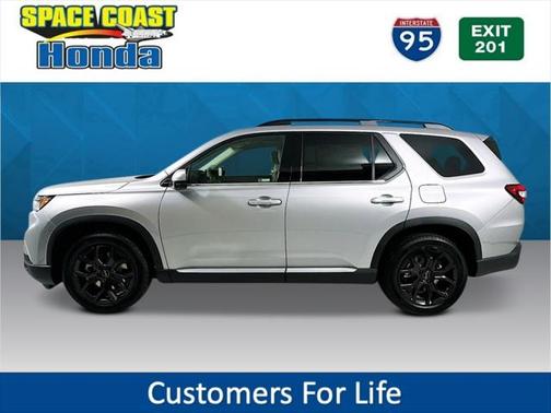 2025 Honda Pilot Touring 8-Passenger