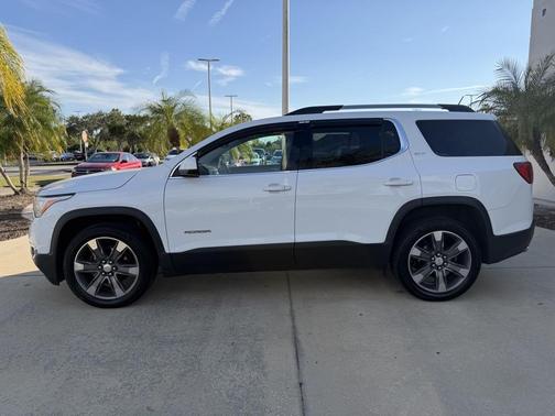 2017 GMC Acadia SLT-2