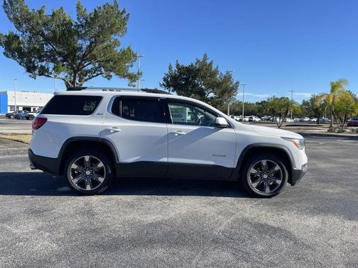 2017 GMC Acadia SLT-2