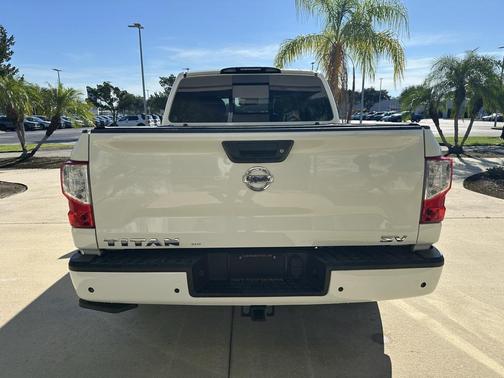 2021 Nissan Titan SV