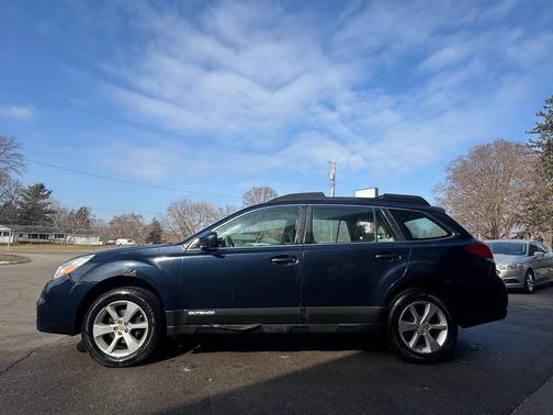 2014 Subaru Outback 2.5i