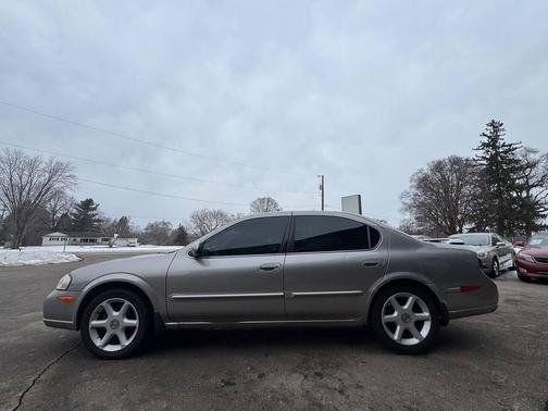 2000 Nissan Maxima SE