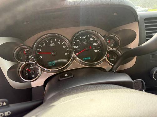 Gray Metallic 2011 Chevrolet Silverado 1500 LT