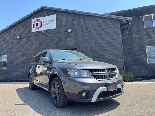 Granite Pearlcoat 2018 Dodge Journey Crossroad