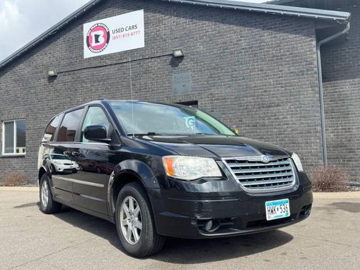 2010 Chrysler Town & Country Touring