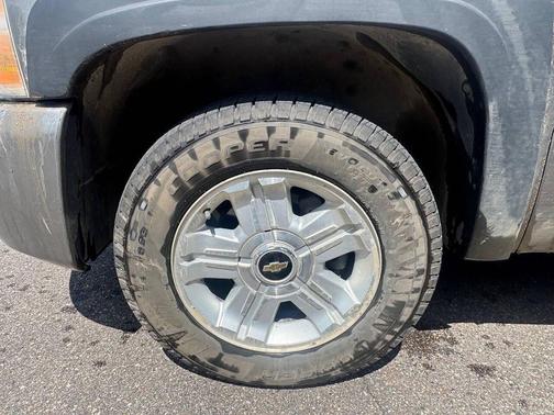 Doeskin Tan 2009 Chevrolet Silverado 1500 LT