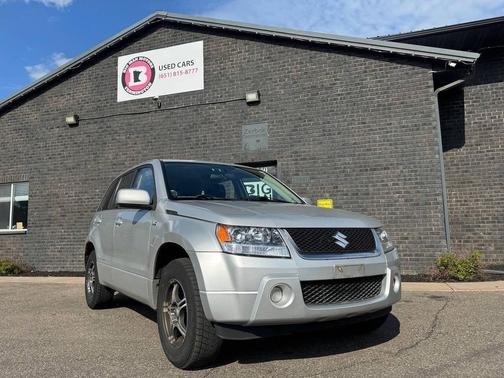 Silky Silver Metallic 2006 Suzuki Grand Vitara Base 4dr SUV 4WD w/Automatic