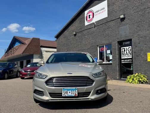 2015 Ford Fusion SE