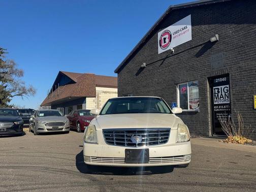 White Diamond Tricoat 2008 Cadillac DTS Luxury II