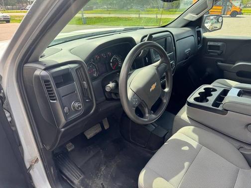 Silver Ice Metallic 2017 Chevrolet Silverado 1500 WT