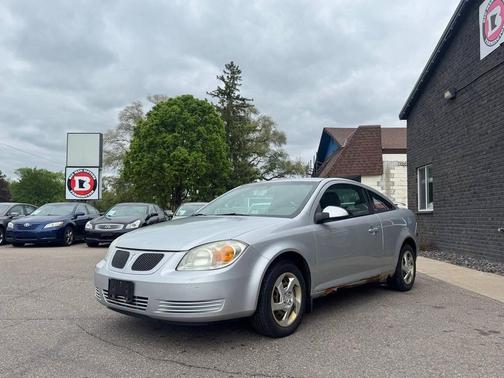 Titanium Metallic 2008 Pontiac G5 Base 2dr Coupe