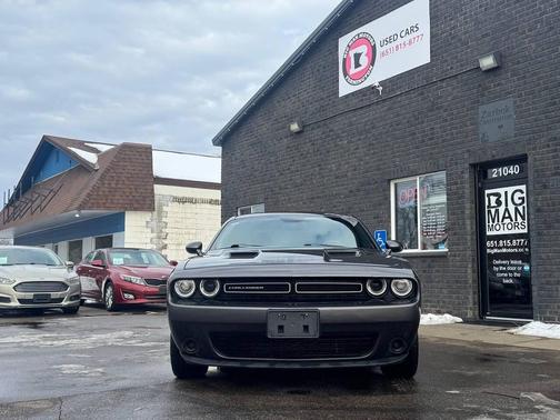 2015 Dodge Challenger SXT