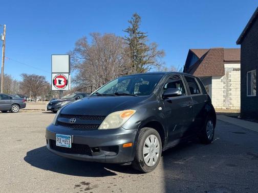 2006 Scion xA Base 4dr Hatchback w/Automatic