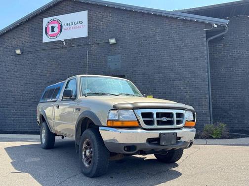 Harvest Gold Clearcoat Metallic 2000 Ford Ranger XL