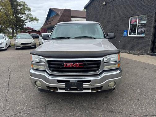 Sand Beige Metallic 2005 GMC Sierra 1500 SLT Crew Cab