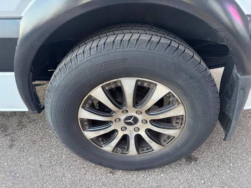 2011 Mercedes-Benz Sprinter 2500