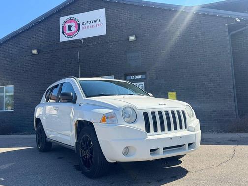 Stone White Clearcoat 2010 Jeep Compass Sport