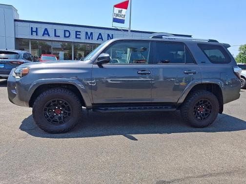 2023 Toyota 4Runner SR5