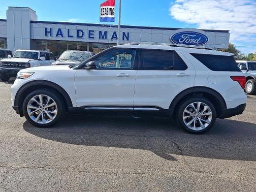2022 Ford Explorer PLATINUM