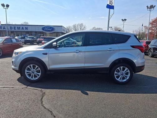 INGOT SILVER METALLIC 2019 Ford Escape SE