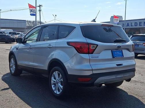 INGOT SILVER METALLIC 2019 Ford Escape SE