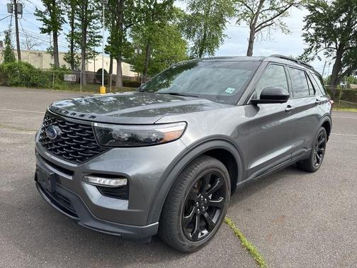 CARBONIZED GRAY METALLIC 2022 Ford Explorer ST-LINE