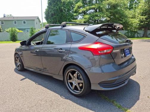 2017 Ford Focus BASE