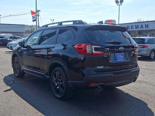Crystal Black Silica 2025 Subaru Ascent ONYX EDITION