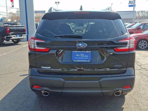 Crystal Black Silica 2025 Subaru Ascent ONYX EDITION