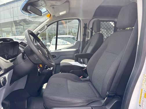 OXFORD WHITE 2019 Ford Transit-150 130 WB LOW ROOF CARGO