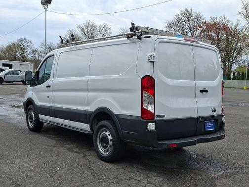 2017 Ford Transit-250 130 WB LOW ROOF CARGO