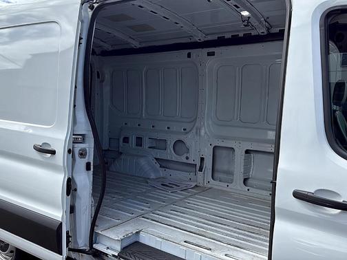 Oxford White 2023 Ford Transit-250