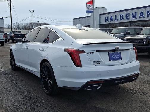 2025 Cadillac CT5 PREMIUM LUXURY