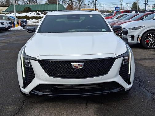 2025 Cadillac CT5 PREMIUM LUXURY