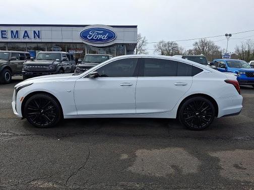 2025 Cadillac CT5 PREMIUM LUXURY