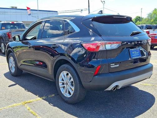 ANTIMATTER BLUE 2021 Ford Escape SE