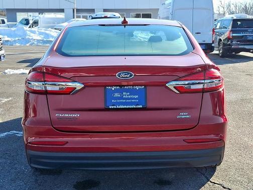 2020 Ford Fusion SE