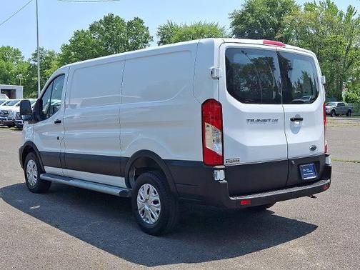 2023 Ford Transit-250 BASE
