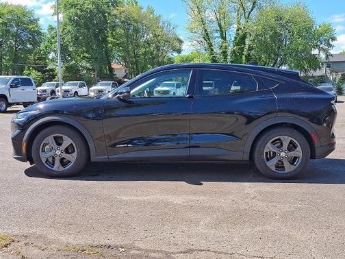 2021 Ford Mustang Mach-E SELECT