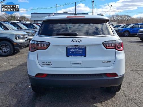 2023 Jeep Compass LATITUDE
