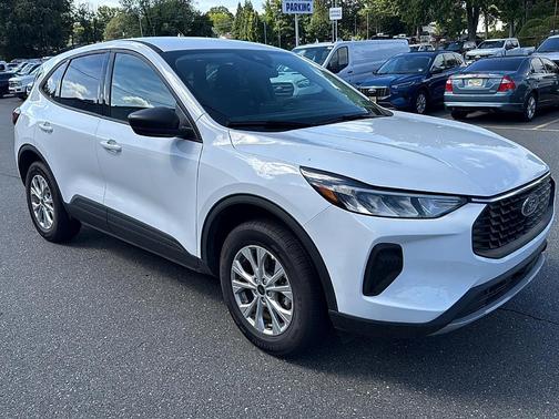Oxford White 2025 Ford Escape Active