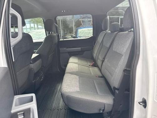 OXFORD WHITE 2021 Ford F-150 XLT