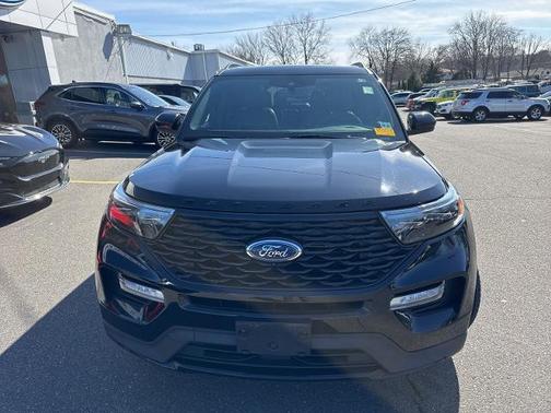 2022 Ford Explorer ST-LINE