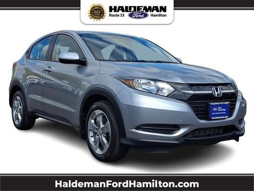 Lunar Silver Metallic 2018 Honda HR-V LX