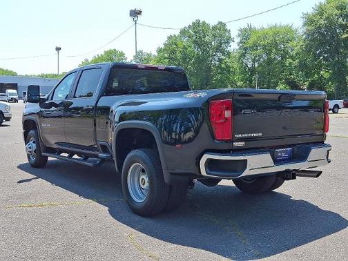 2022 Chevrolet Silverado 3500 WT