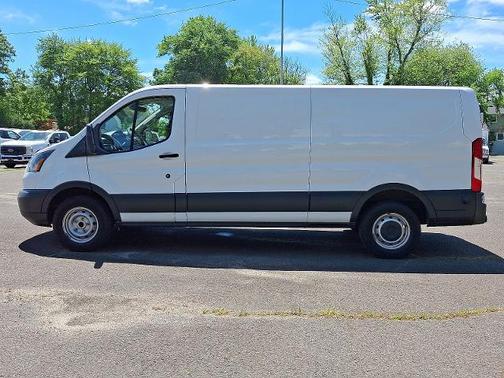 2017 Ford Transit-250 148 WB LOW ROOF CARGO
