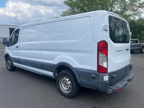 2017 Ford Transit-250 148 WB LOW ROOF CARGO