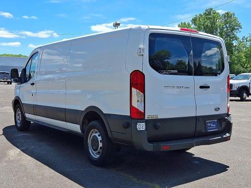 2017 Ford Transit-250 148 WB LOW ROOF CARGO